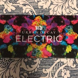 Urban Decay Electric ⚡️
